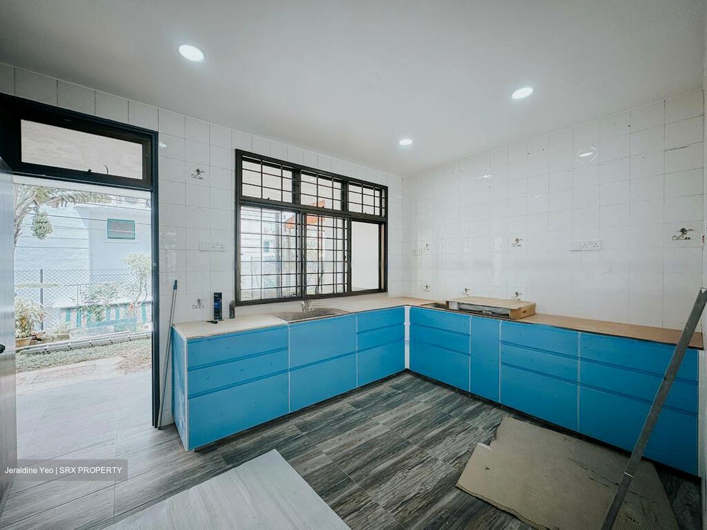 Platina Gardens (D27), Terrace #617596261